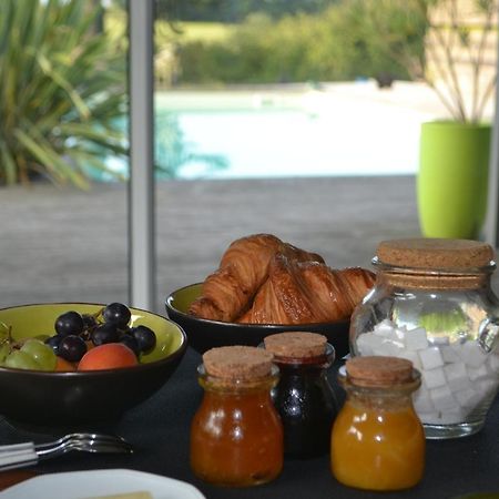 Un Dimanche A La Campagne Bed & Breakfast Brech Bagian luar foto