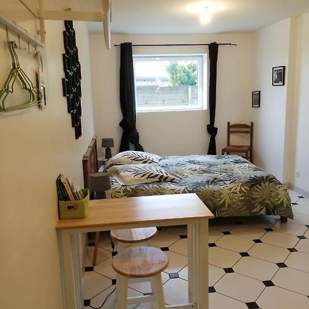 Un Dimanche A La Campagne Bed & Breakfast Brech Bagian luar foto